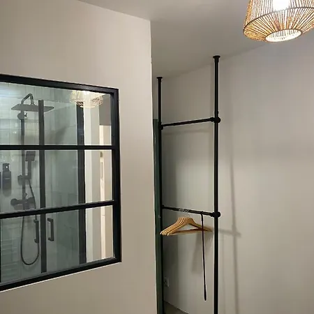 Hyper Centre Apartment